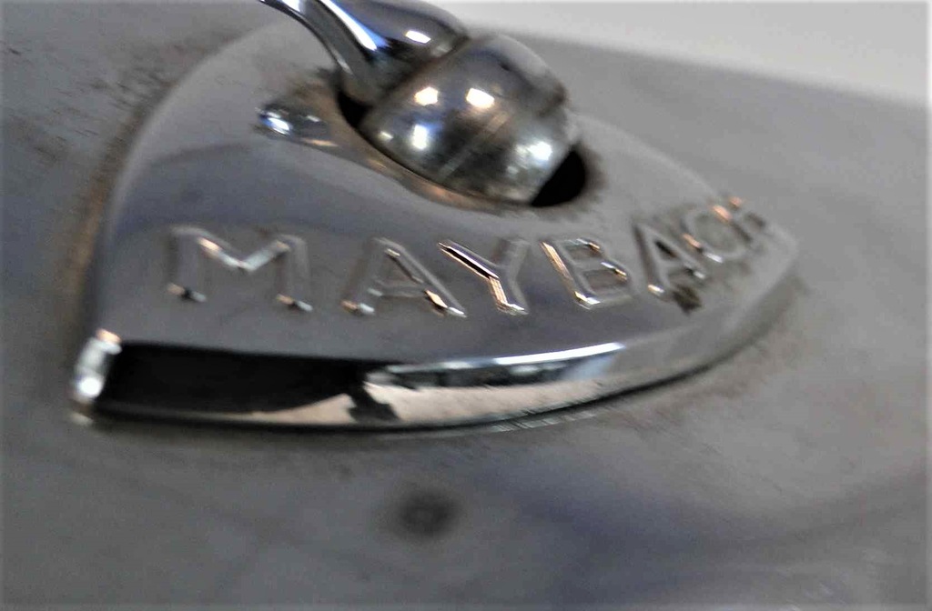 фото №14, Maybach 240 57 57s 62 решётка радиатора решётка радиатора оригинал 2002-