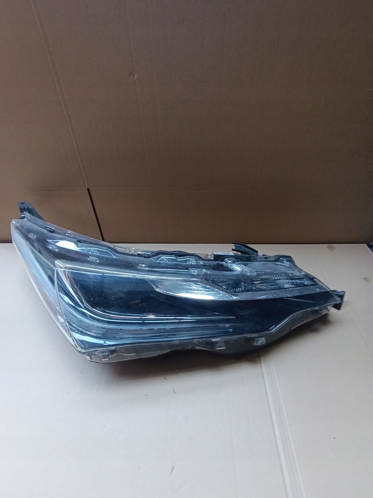 фото №1, Фара правый toyota corolla e16 2016-2018 lift full led