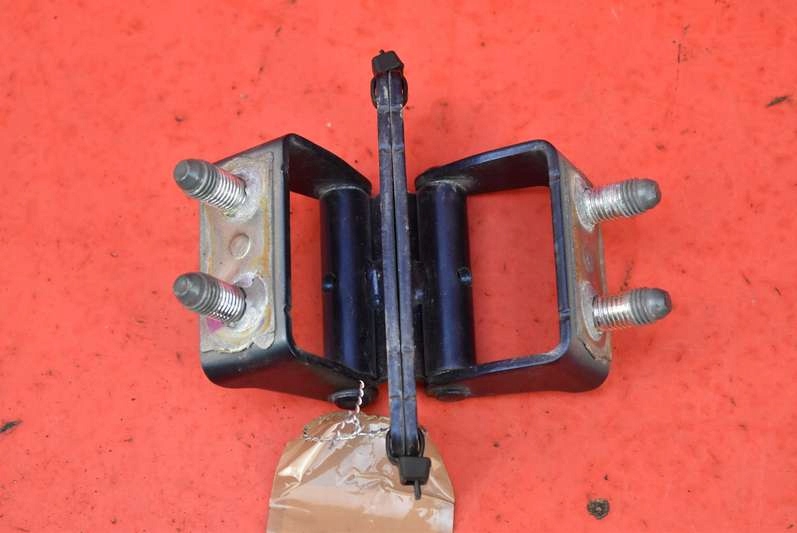 фото №2, Петля петли крышки ssangyong tivoli 16r