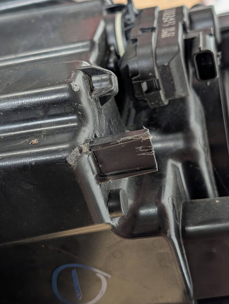 фото №15, Бампер pas передній лампи комплект toyota corolla cross 22- 2.0 vvti