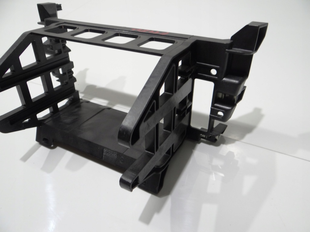 фото №3, Каркас кронштейн рамка радио bmw f10 f11 9166665