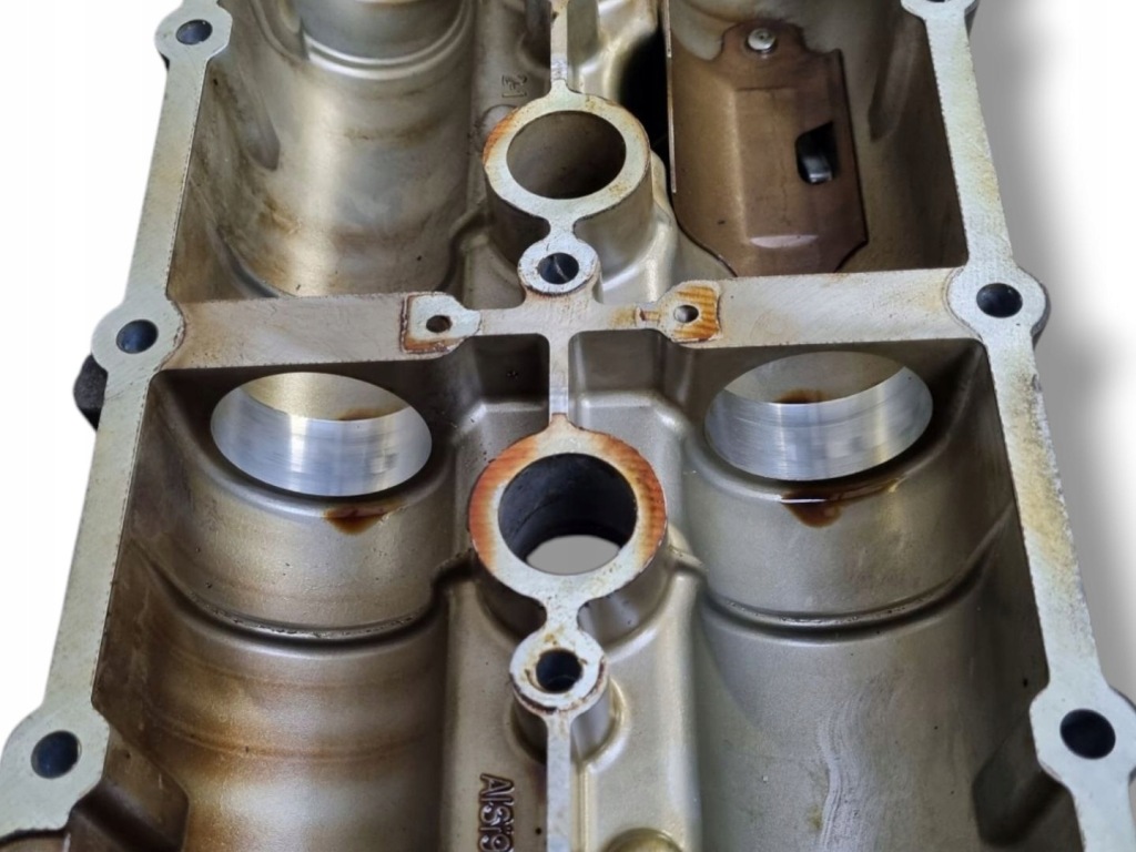 фото №7, Крышка клапанов валы volkswagen golf 5 2007 036103475bn