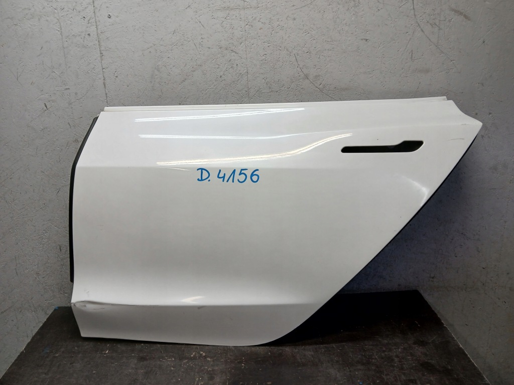 Купити Двері задній ліва tesla 3 iii