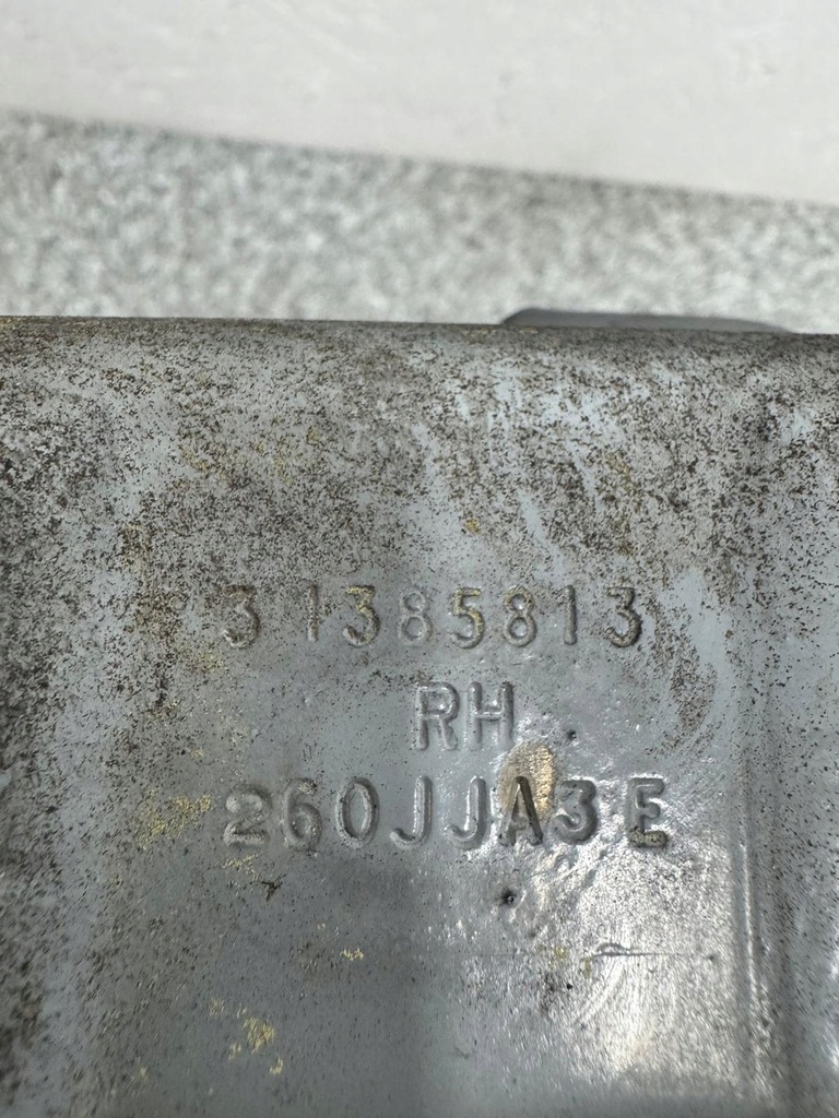 фото №7, Петля капот правый перед volvo s60 ii v60 i 2011-2018 31385813