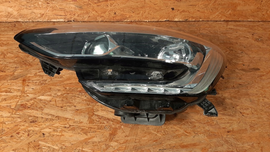 фото №1, Renault megane iv фара лампа led левая перед передняя 90060911