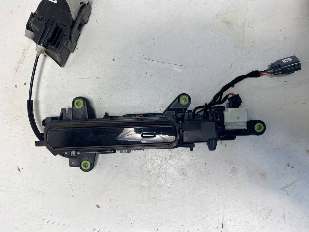 фото №1, Land rover range rover evoque l551 замок дверь передних k8d222401ag