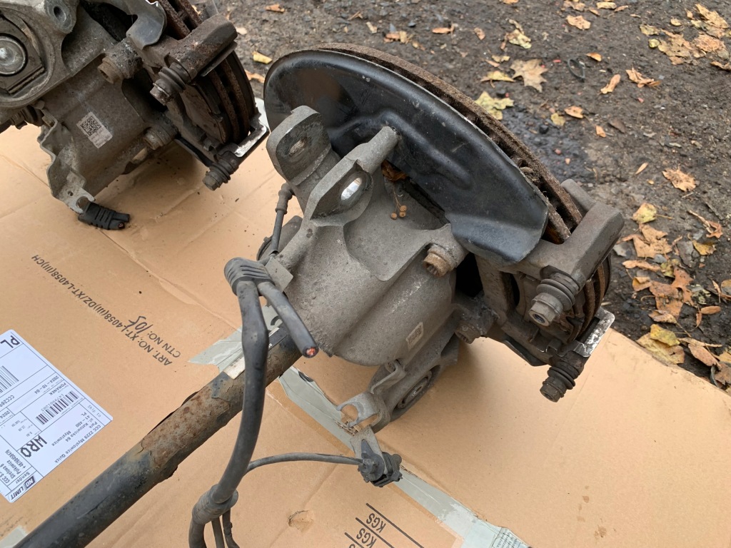 фото №3, Поворотний кулак задня задня ліва привідний вал диск audi a8 d4 4h 4.2 fsi оригінал