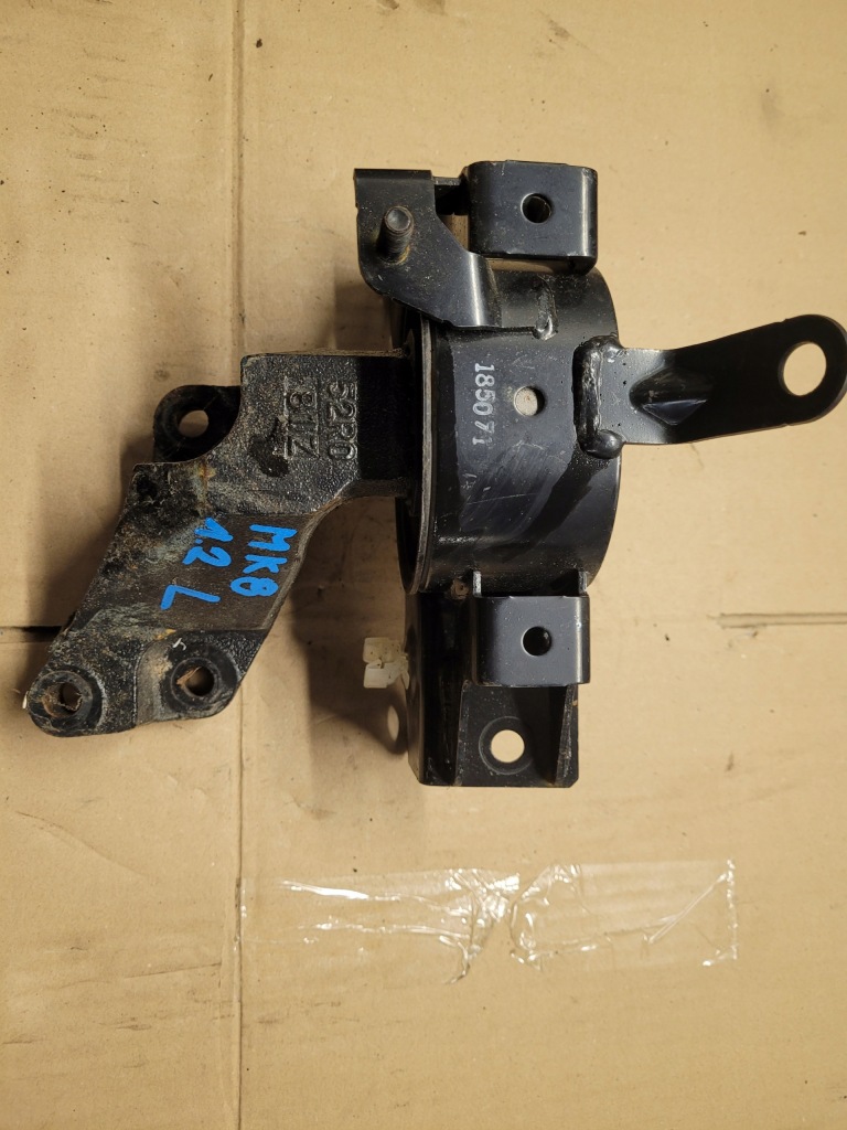 фото №1, Suzuki swift mk8 1.2 подушка коробки