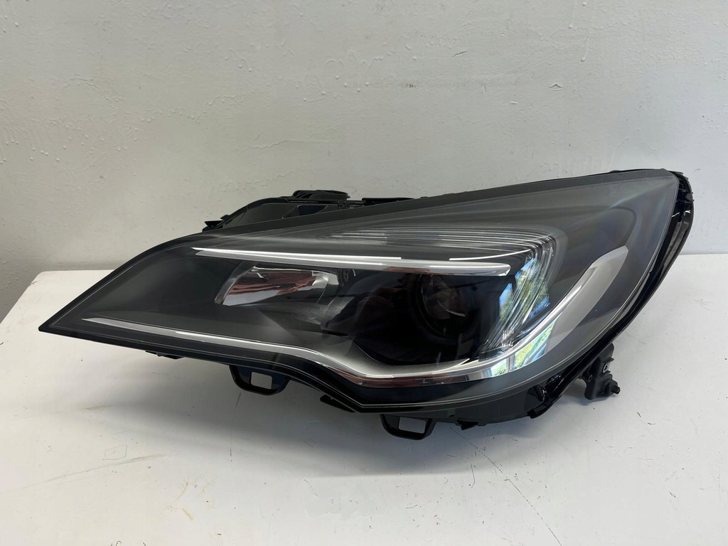 фото №1, Лампа перед левая opel astra k v 39081892