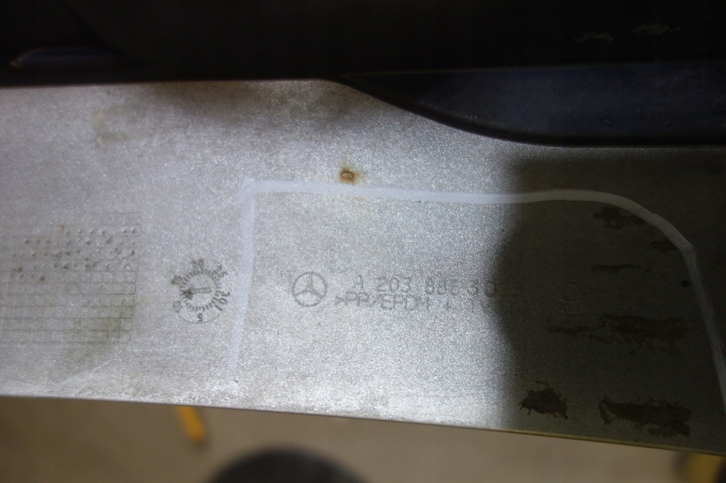 фото №11, Бампер перед противотуманные фары mercedes c w203 lift 04-07