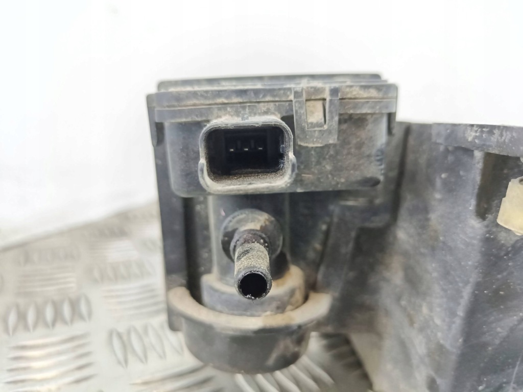 фото №8, Citroen c4 i picasso 2007 бак жидкость adblue