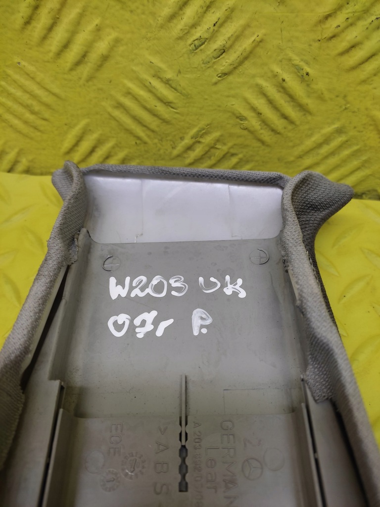 фото №5, Mercedes w203 защита стойка правая a2036901030