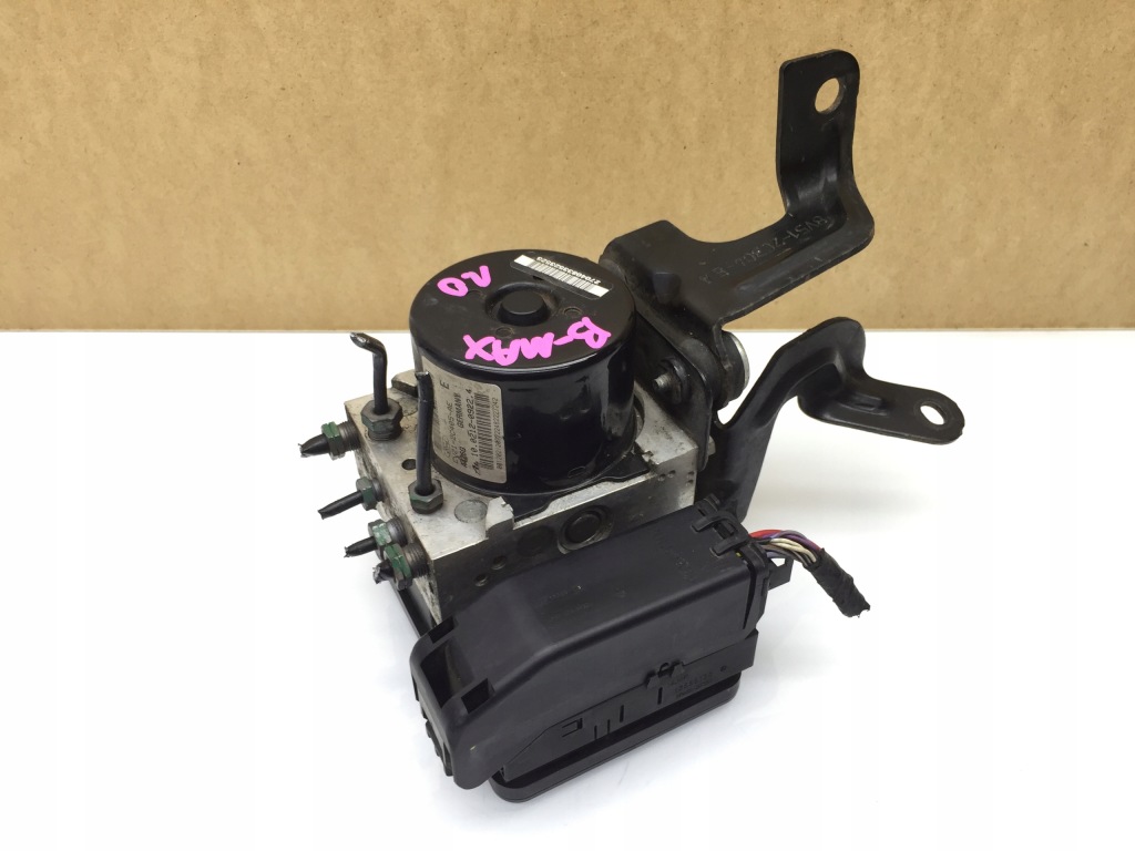 Купити Ford b-max b max 1.0 ecoboost насос abs