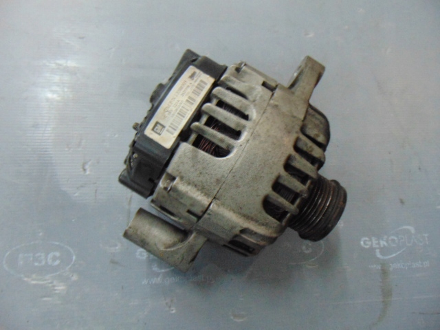 Купить Генератор opel insignia 1 рестайлинг  2.0 cdti 13588305