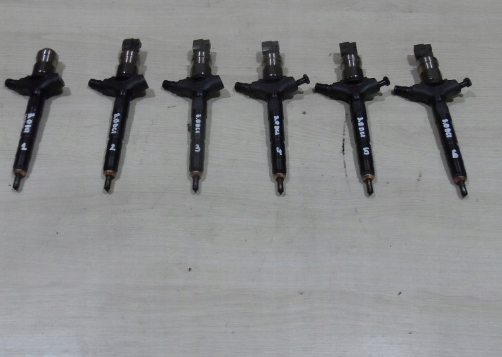 фото №1, Renault espace 4 iv форсунки 3.0 dci 8-97239161