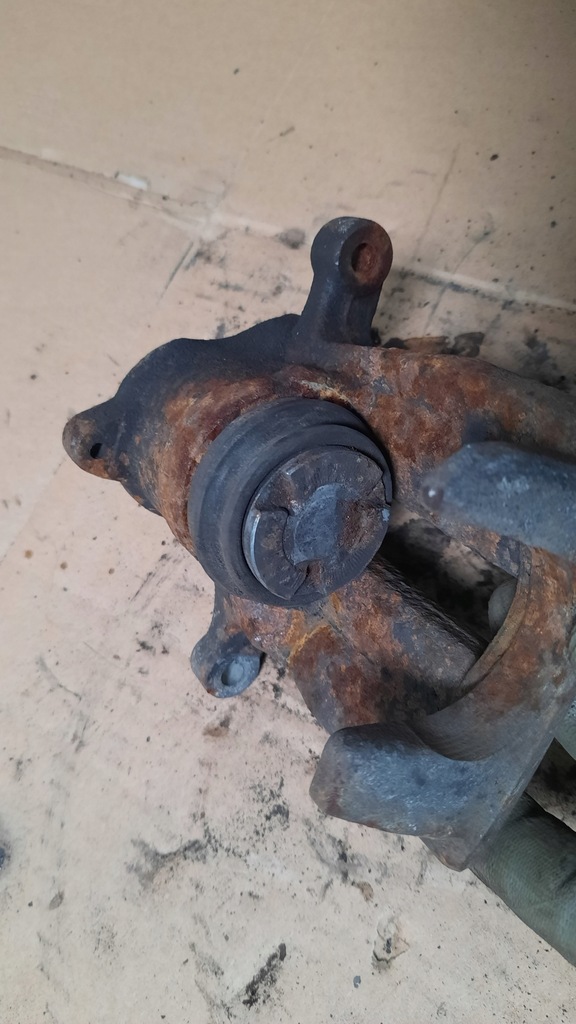 фото №5, Супорт гальмівний 841 правий задня volvo xc60