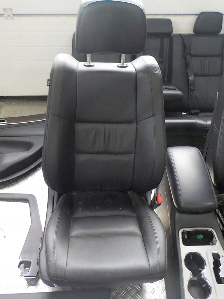 фото №9, Grand cherokee wk2 сиденья комплект обивка