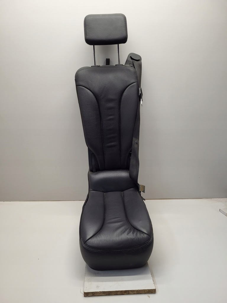 Купити Сидіння середній задній mercedes w251 r klasa