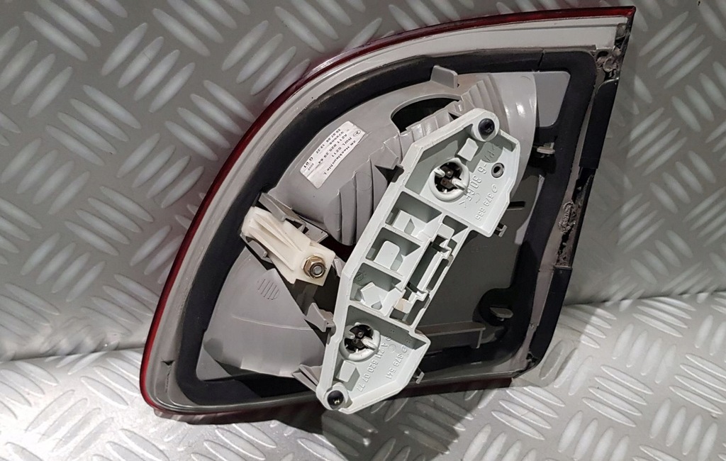 фото №10, Mercedes w211 kombi lift лампа левая задняя w крышка задняя крышки a2118202964