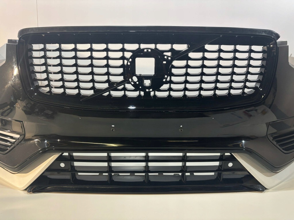 Volvo xc90 2 r-design рестайлинг  бампер передний- 18063 Киев