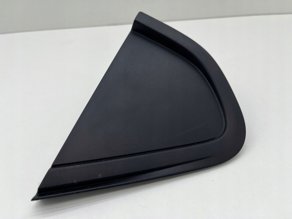 фото №1, Dacia logan iii заглушка треугольник молдинг крыла правая задняя 788722514r