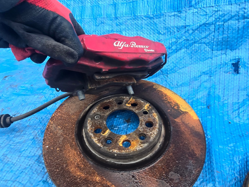 фото №9, Giulietta комплект суппортов