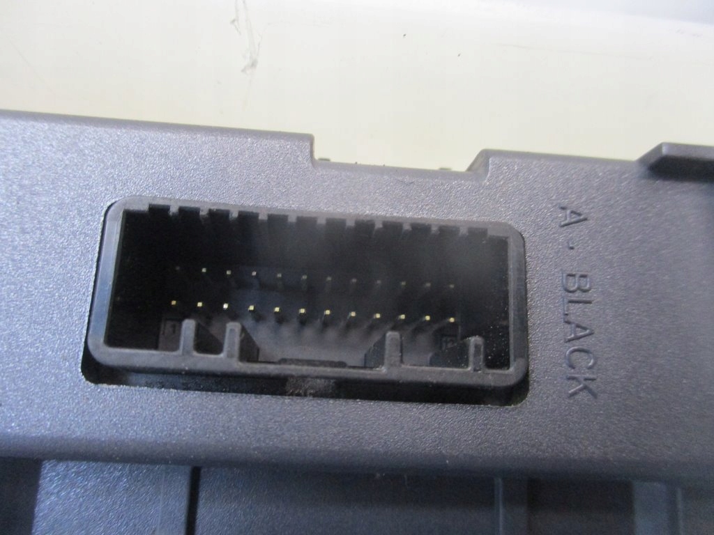 фото №5, Считыватель карта карта pilot renault captur 285908018r