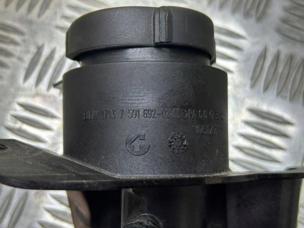 фото №6, Патрубок заливной охлаждающая жидкость bmw 6 f06 gran coupe 2013 7591692