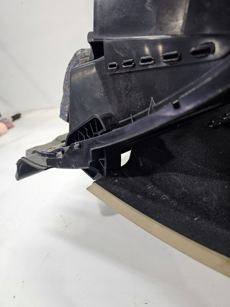 фото №12, Бардачок пассажира audi a3 8p lift 8p1857035a 8c1 кремовый