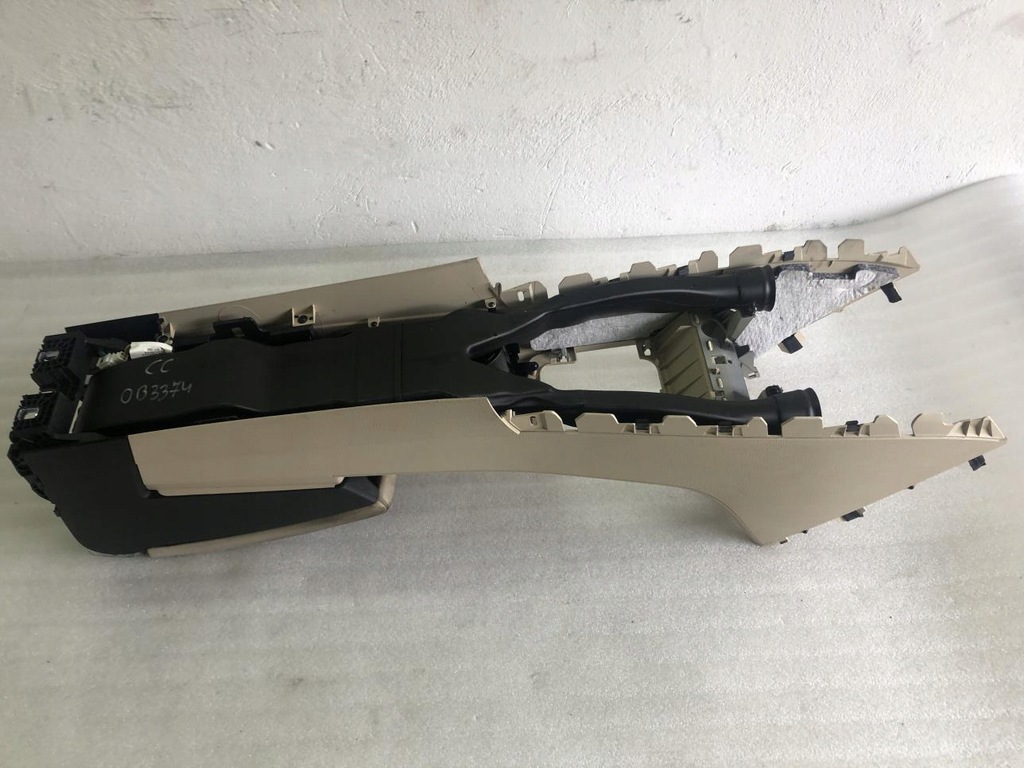 фото №13, Тунель середній підлокітник 3c0864207m vw passat cc