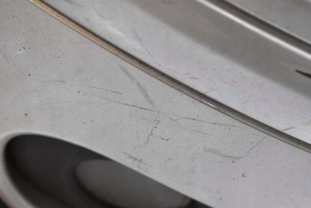 фото №12, Бампер перед передний серебристый 30657005 volvo v50 04-12