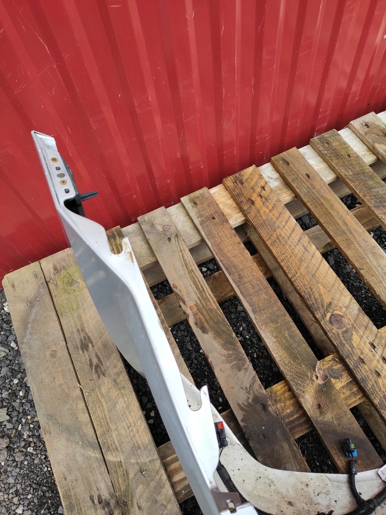 фото №10, Jeep grand cherokee wk бампер задняя ps2 оригинал prosty