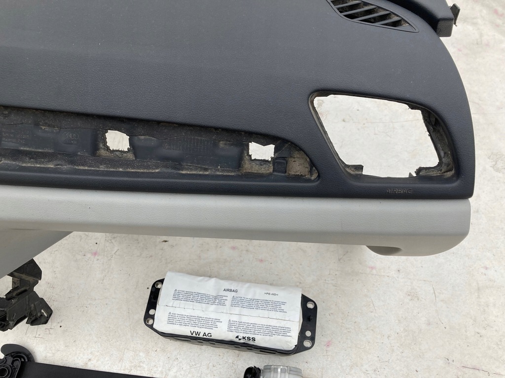 фото №5, Audi q3 8u szary dół приборная панель приборная панель консоль подушки безопасности ремни