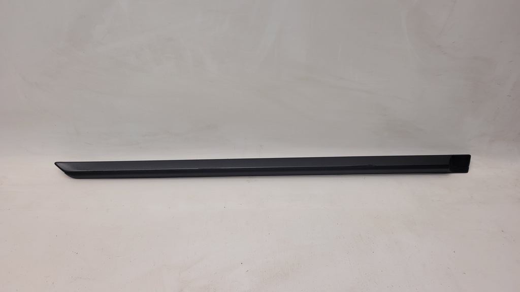 фото №1, Volvo v90 s90 молдинг двері права задня