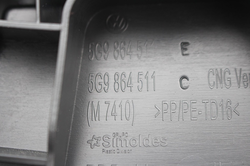 фото №15, Vw golf 7 kombi обшивка килимок багажника pas 5g9867462 5g9867428ab 5g9867461