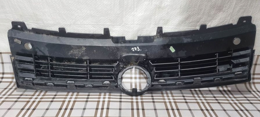 фото №5, Решітка радіатора vw polo 6co853653