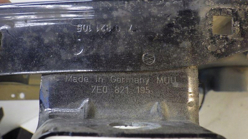 фото №12, Крыло левый перед lc9z vw transporter t6 7e0821195 7e0821105