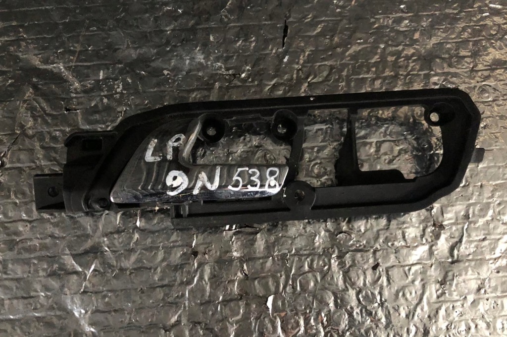 фото №1, Ручка внутренняя левый перед vw polo iv 9n lift 6q1837173b