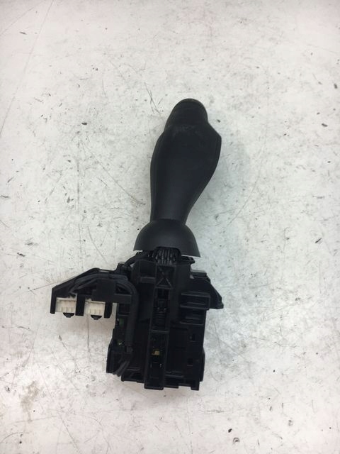 фото №4, Volvo xc90 ii рычаг переключатель дворник 31443503