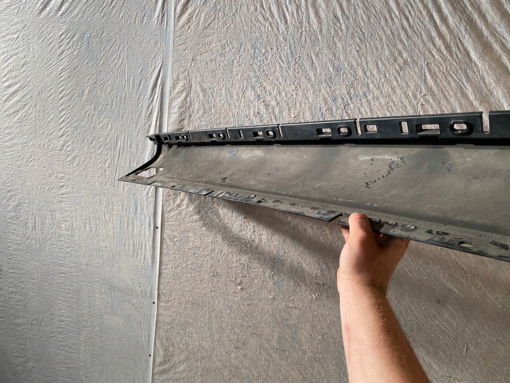 фото №8, Porsche cayenne 7p 7p5 молдинг порог правая