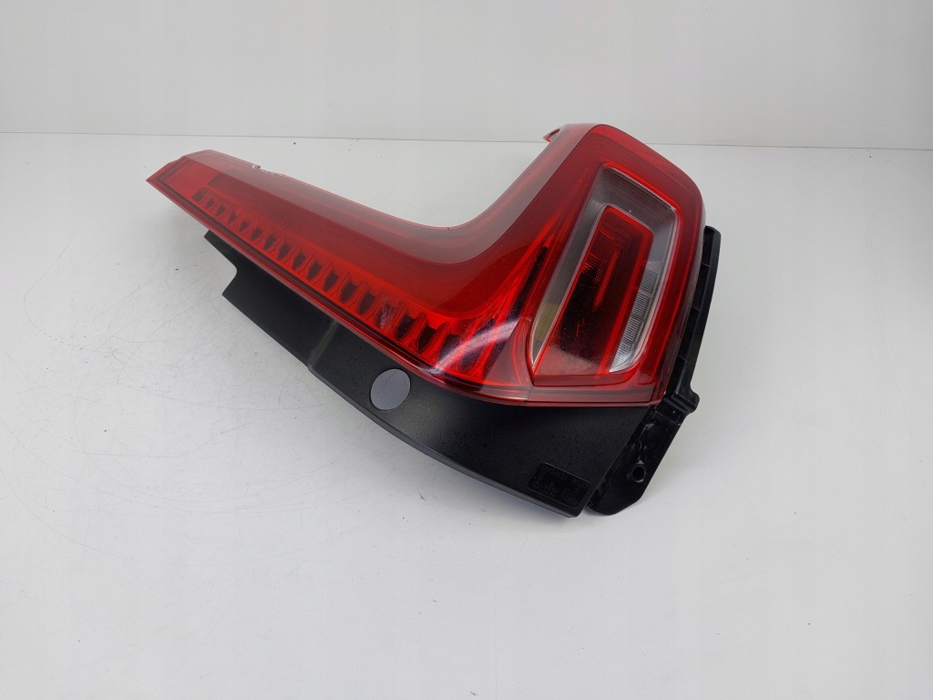 фото №5, Лампа правый задняя 31446791 volvo xc40