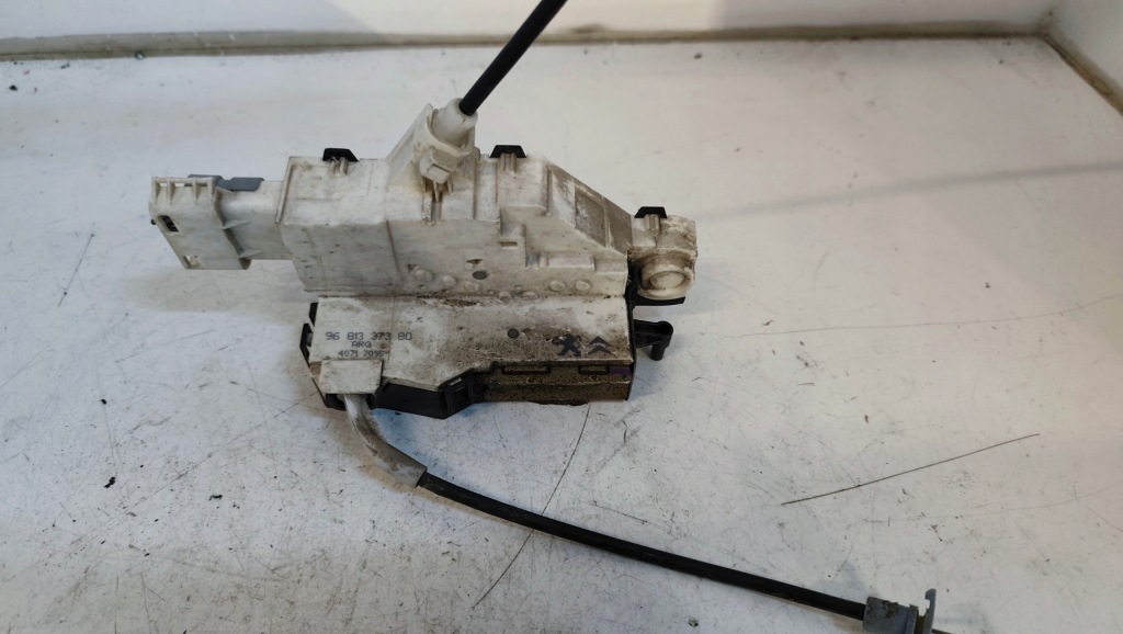 Купити Замок дверей ліве задні 6pin peugeot 407 9681337380