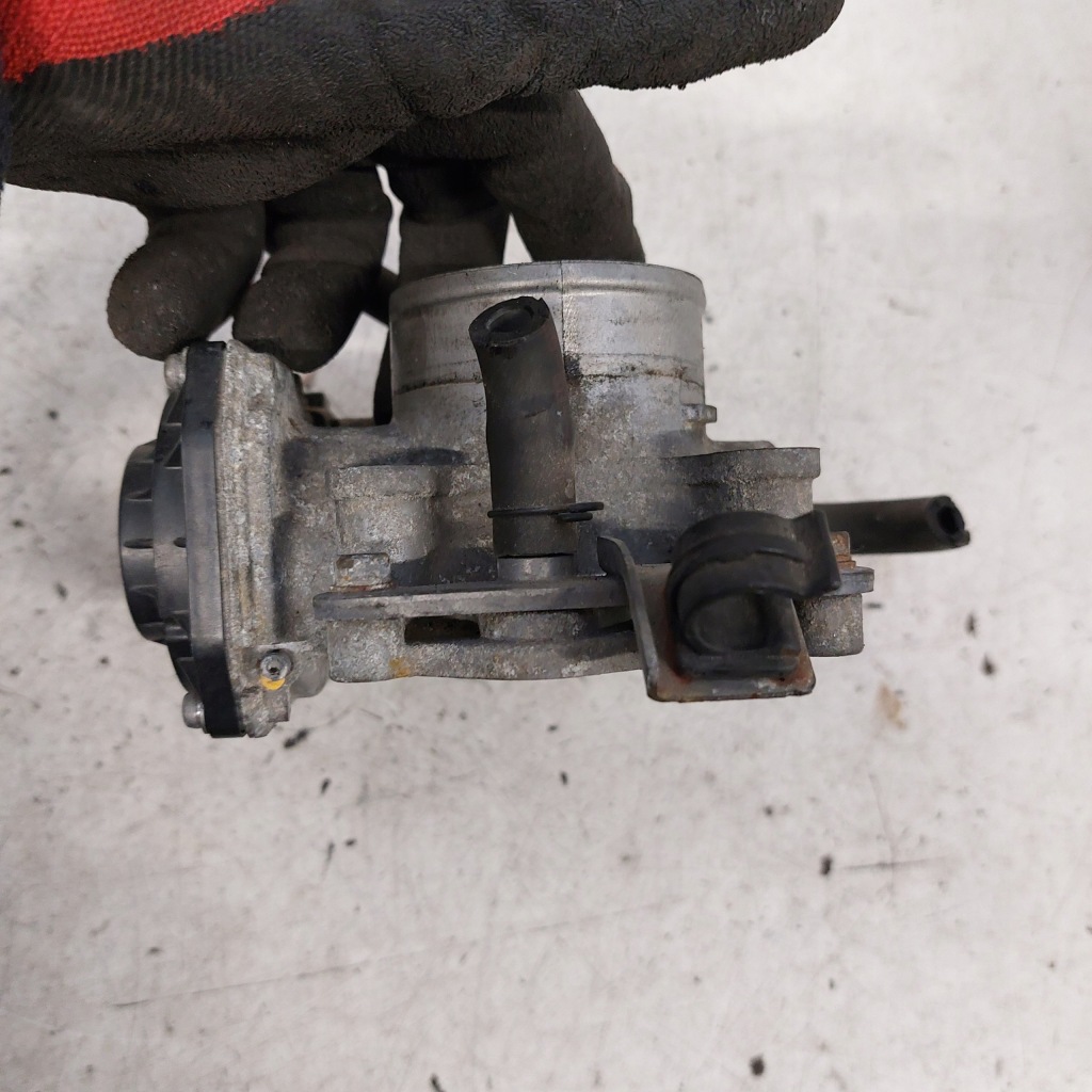 фото №10, Honda civic viii 8 1,3 гибрид 2008 дроссельная заслонка воздуха gma8a 80603