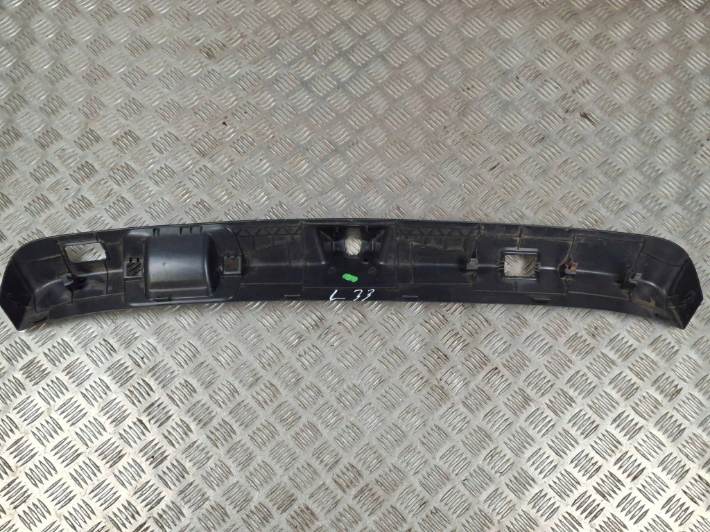 Накладка поріг багажника mercedes-benz gla w156 x156 a1567400272 Зі Шроту