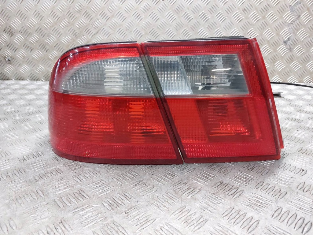 Купити Лампа лівий задній saab 9-5 i sedan