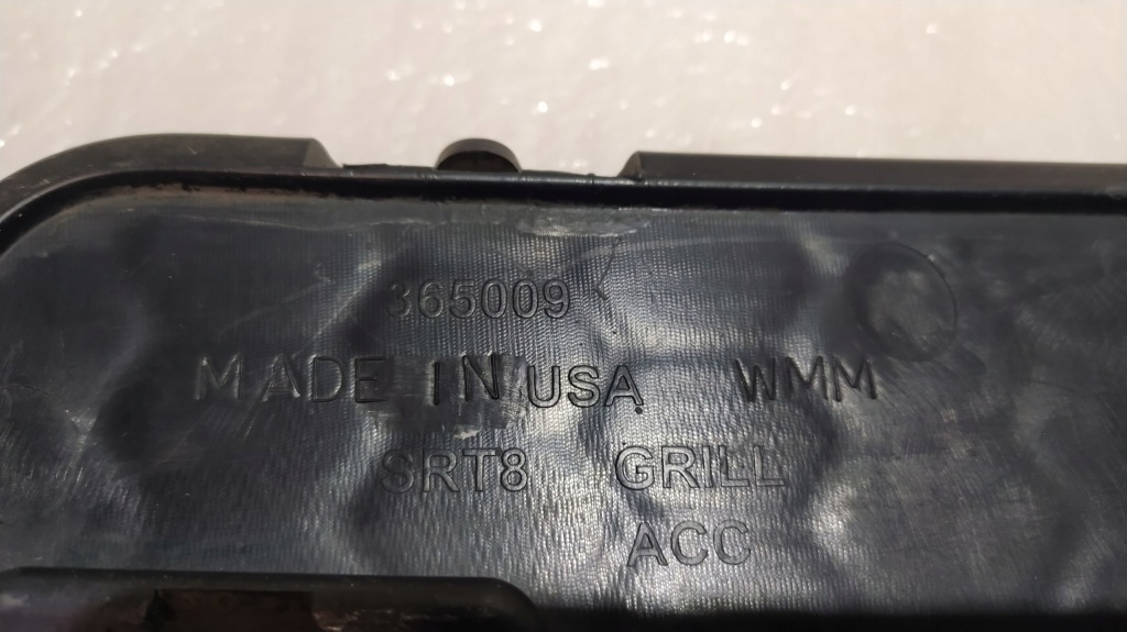 Купить Решётка бампера jeep grand cherokee wk2 srt8 srt