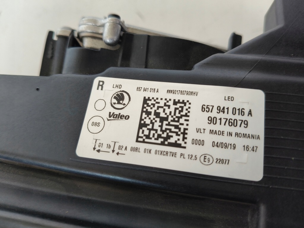 фото №9, Лампа права фара skoda scala 657 18- full led