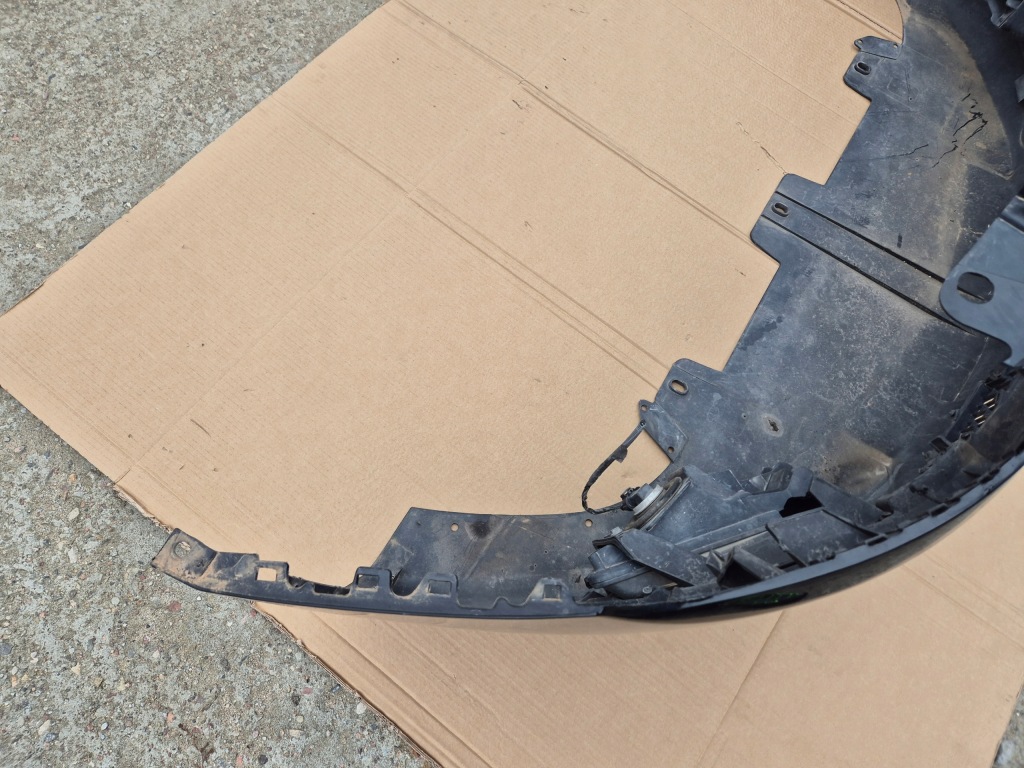 фото №10, Lancia delta 3 бампер передний. противотуманные фары. оригинальный номер