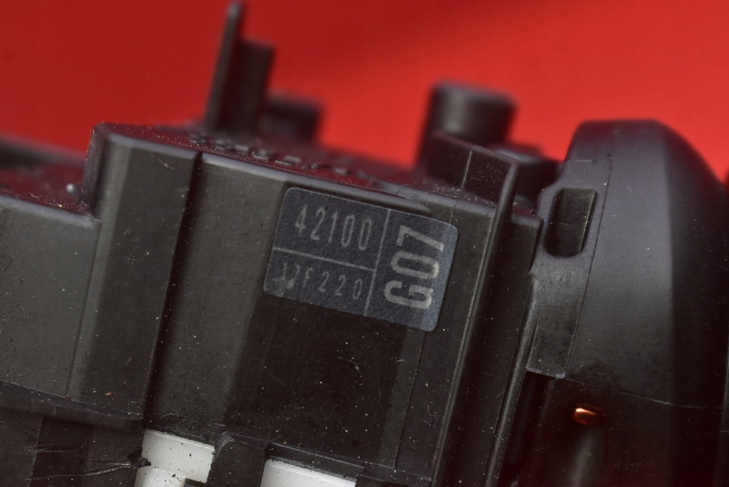 фото №10, Переключатель комбинированный подрулевой переключатель 17f060 17f100 toyota prius 2 ii xw20 lift 05-11