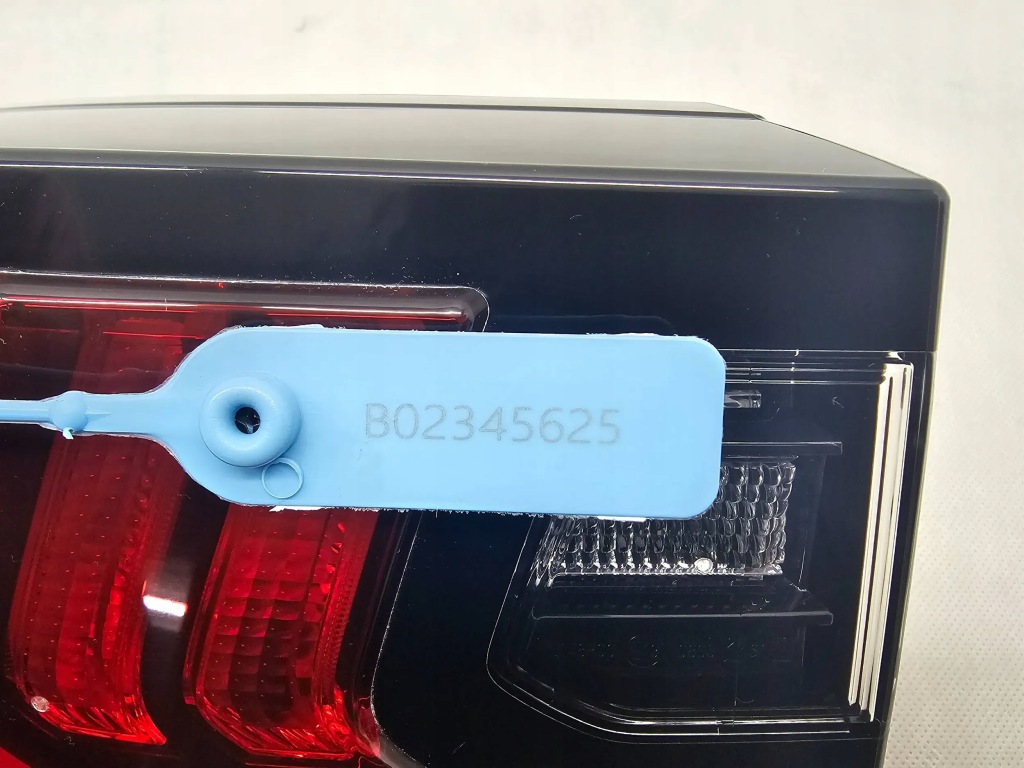 Купить Lexus lbx фара задний задняя левая led европа демонтаж 81560-52f80